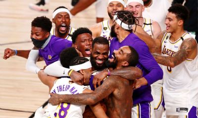 Los Angeles Lakers derrota Miami Heat e conquista ttulo da NBA