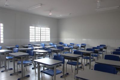 Governo suspende retorno das aulas