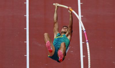 Thiago Braz garante vaga na final do salto com vara em Tquio