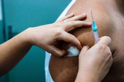 Mato Grosso recebe mais 104 mil doses da vacina contra Influenza