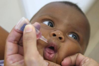 Campanha mundial alerta para a importncia da vacinao contra paralisia infantil; saiba onde vacinar