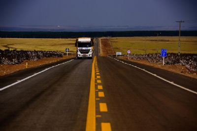 Governo entrega 17,5 km de pavimentao entre Campo Verde e Nova Brasilndia