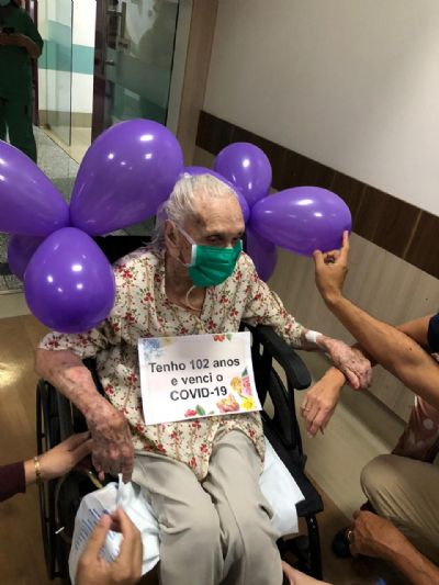 Anna, 102 anos, Suzana, 63 anos: idosas superam as estatsticas e vencem  covid-19; VDEO
