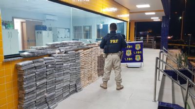 PRF apreende 463kg de pasta base e cloridrato de cocana avaliada em R$58 milhes