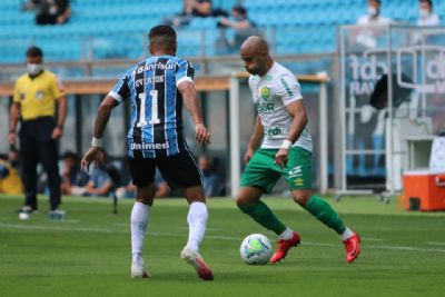 Cuiab perde jogo de volta contra Grmio e se despede da Copa do Brasil