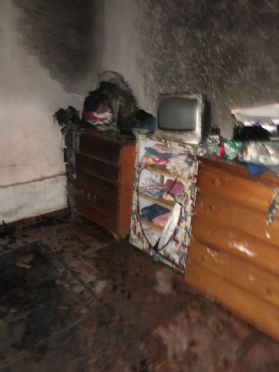 Aps crise de cimes, homem incendeia casa com companheira e gestante dentro