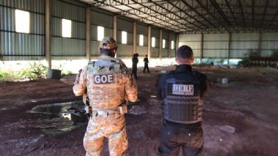 Polcia Civil apreende defensivos, arma e munies durante operao