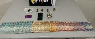 Ladres so presos com R$ 2,6 mil roubados de loja de terer