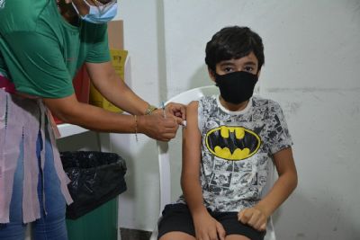 Vdeo | Vrzea Grande vacina contra covid-19, sarampo e gripe em 9 bairros