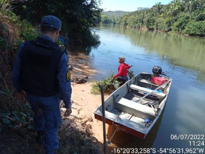 Idoso cai em rio durante pescaria, morre afogado e corpo  resgatado