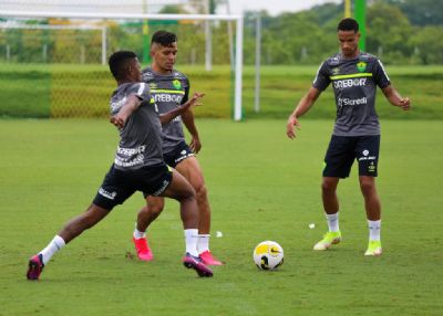 Cuiab enfrenta o Botafogo nesta tera