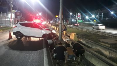 Vdeo | Jornalista sofre acidente na Av. da FEB