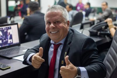 Chico 2000 recria VI para presidente e receber R$ 28,4 mil de benefcio a partir de janeiro