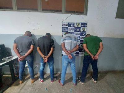 Homens so presos em VG com caminhonete roubada