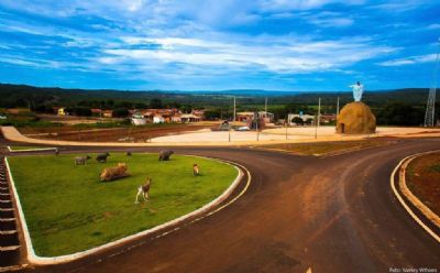 Articulao de Virginia garante a construo de 50 casas populares em Araguainha
