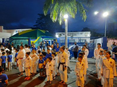 PM inaugura Doj Base Beira Rio para projeto que ensina artes marciais