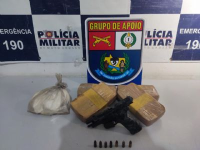 Casal  preso com quatro tabletes de cocana e arma em Cuiab