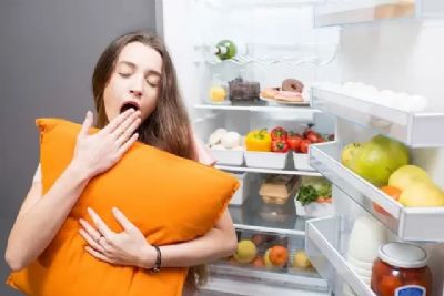 Nutricionista cita 7 lanches 'permitidos' para comer antes de dormir