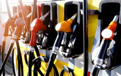 Oscilao dos preos: especialista d dicas para economizar combustvel