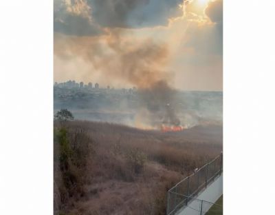 <Font color=Orange> Vdeo</font color> | Incndio na regio do bairro Paiagus