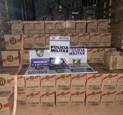 Caminhoneiro  preso por contrabando transportando 570 caixas de bebidas alcolicas