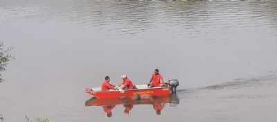 Corpo de homem  encontrado boiando por pescadores no Rio Cuiab