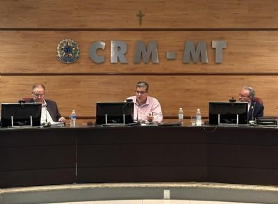 Aps atuao do CRM, Secretaria de Sade se compromete a regularizar pagamentos aos mdicos