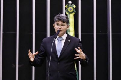 Medeiros afirma que governo Lula penaliza a populao com aumento de impostos