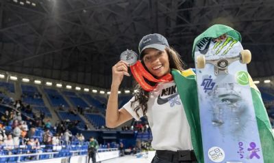 Rayssa Leal conquista prata no Mundial de skate street no Japo