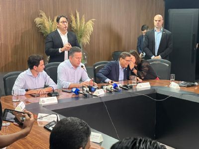 Mauro anuncia que Fbio Garcia permanece na Casa Civil e Carvalho sai do governo