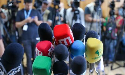 Casos de violncia contra jornalistas tm queda de 51% em 2023