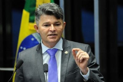 Medeiros classifica operao de perseguio poltica: Esto tentando prender Bolsonaro e desmontar a oposio