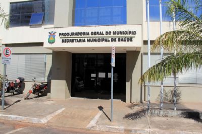 Mdicos e enfermeiros de Cuiab relatam atrasos em adicionais e cobram posicionamento da Prefeitura