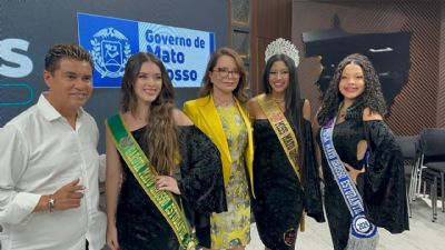 Primeira-dama de MT parabeniza vencedoras do tradicional concurso Miss MT Estudantil