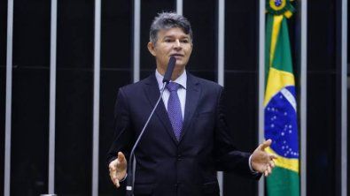 Nos Estados Unidos, Medeiros e mais 16 deputados federais denunciam falta de liberdade no Brasil