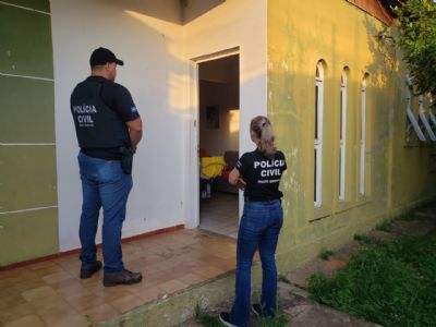 Polcia Civil cumpre ordens judiciais contra suspeita de enganar mais de 60 famlias na compra de casa prpria