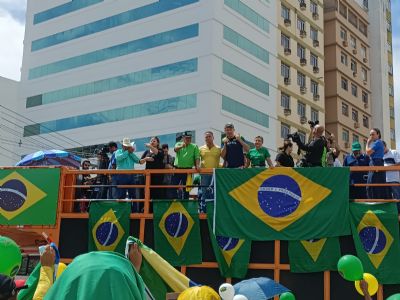 Ao lado de lideranas do PL, Cludio Ferreira avalia vinda de Bolsonaro a Cuiab como presente para populao