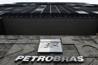 BNDES vende R$ 22,06 bilhes em aes da Petrobras