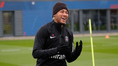 O retorno da novela: Neymar  prioridade do Barcelona e pode at apelar a Fifa para deixar PSG