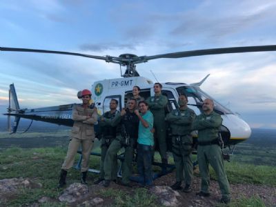 Vdeo | Aeronave do Ciopaer resgata idoso no Morro de Santo Antnio