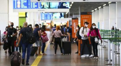 Anvisa suspende obrigatoriedade de mscara facial em aeroportos e aeronaves