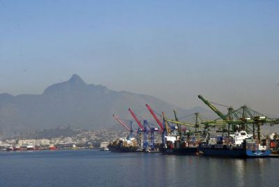 Exportaes brasileiras crescem 10% em maio com vendas para os EUA