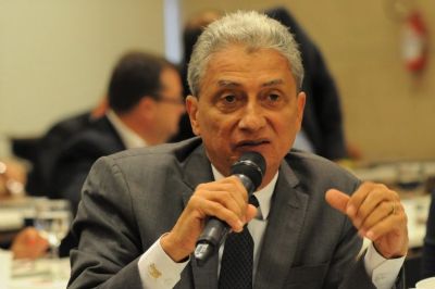 Neurilan critica relator por no acolher sugestes de mudanas na Reforma Tributria