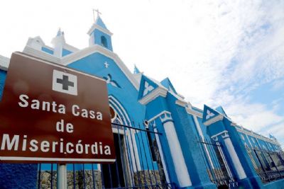 Mauro cita Hospital Central novo em folha, relata problemas estruturais e descarta compra da Santa Casa