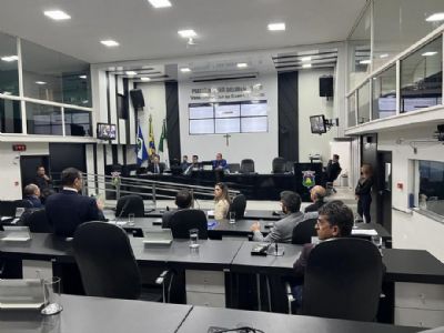 Cmara aprova aumento salarial de 2% para os servidores da Educao
