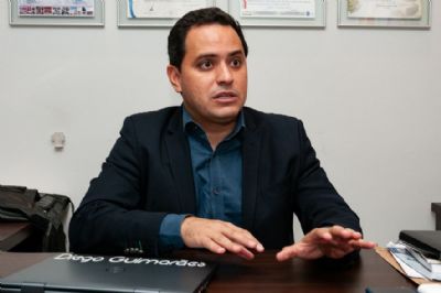 Diego ataca prefeito sobre interveno: 'Ele tem que parar de tratar a sade como palhaada'