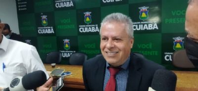 Com 18 votos, Chico  eleito presidente da Cmara de Cuiab