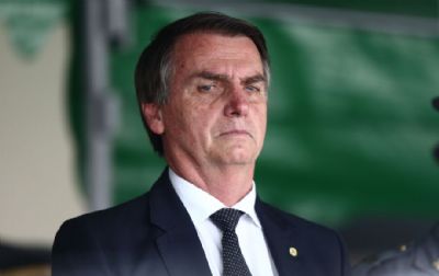 Bolsonaro diz que leis em excesso 
