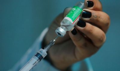 Vacinao contra covid-19  aplicada em todas as unidades de sade de Cuiab e VG