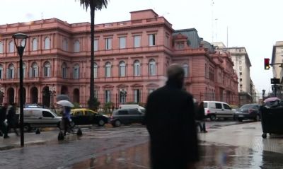 Argentina estuda prorrogar quarentena; NY tem recorde de mortes por covid-19